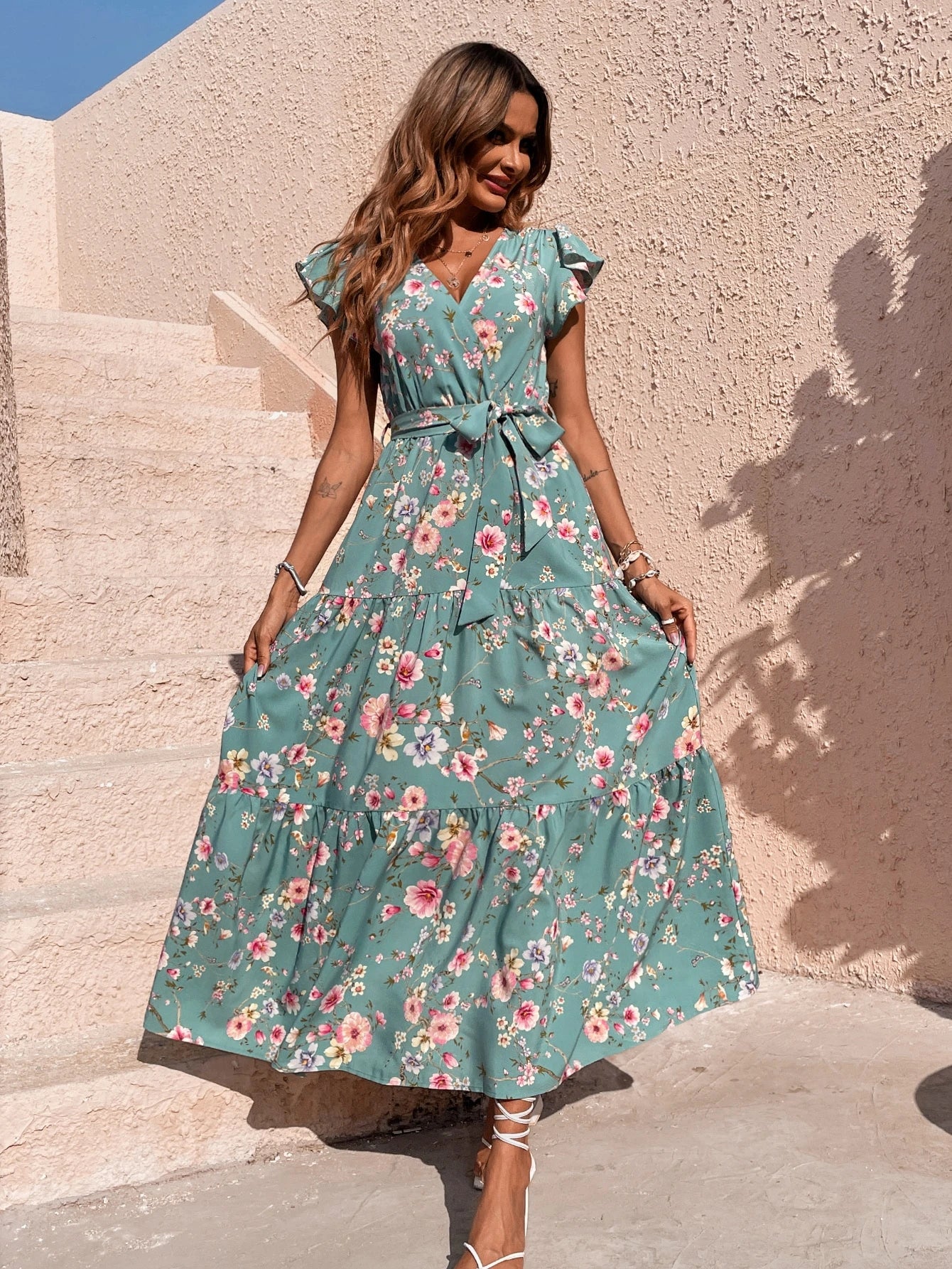 Robe d'Été Ceinturée Manches Papillons Floral Volanté