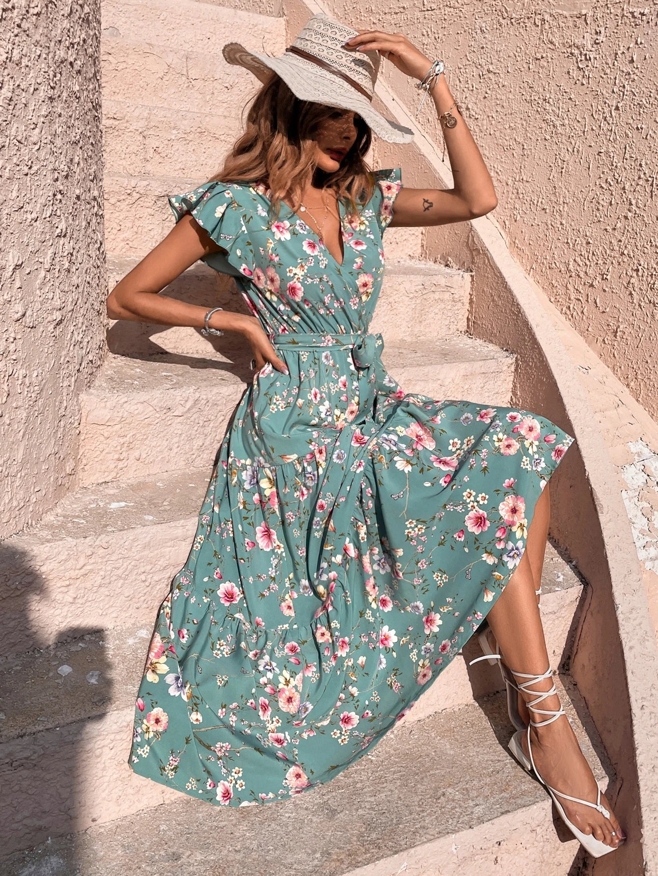 Robe d'Été Ceinturée Manches Papillons Floral Volanté