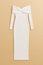 Robe Amara drapée à épaules dénudées et ligne sculptée