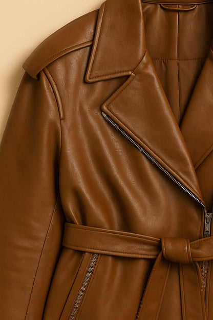 Manteau Élodie en cuir souple avec poches et ceinture nouée