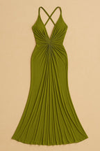 Robe Ophéliane satinée à encolure plongeante et nœud central