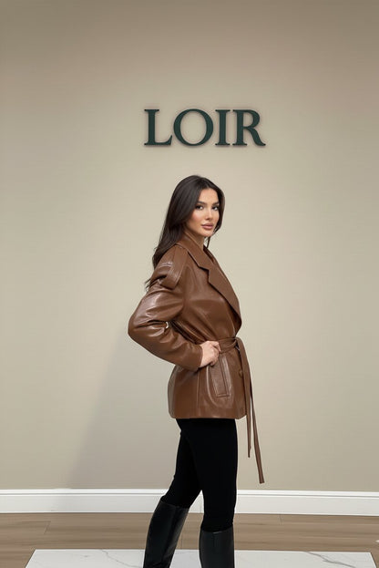 Manteau Élodie en cuir souple avec poches et ceinture nouée