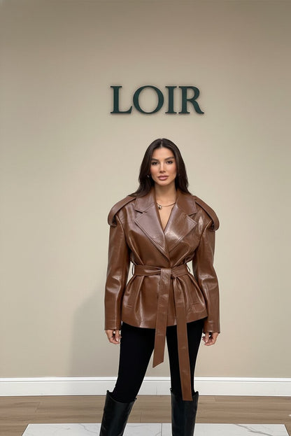 Manteau Élodie en cuir souple avec poches et ceinture nouée