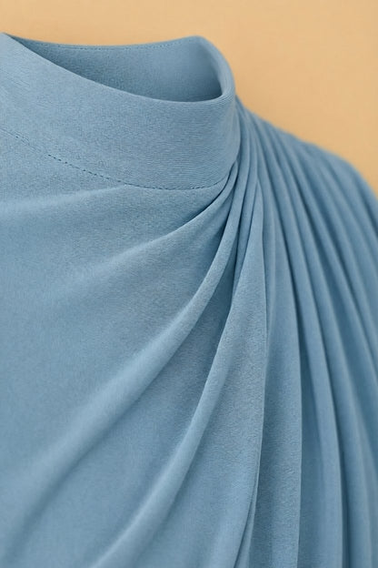 Robe Élise drapée en jersey bleu à taille haute