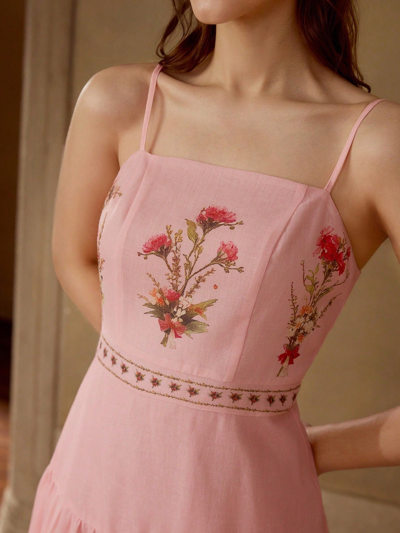Robe Évasée Imprimé Floral Bretelles Fines Midi