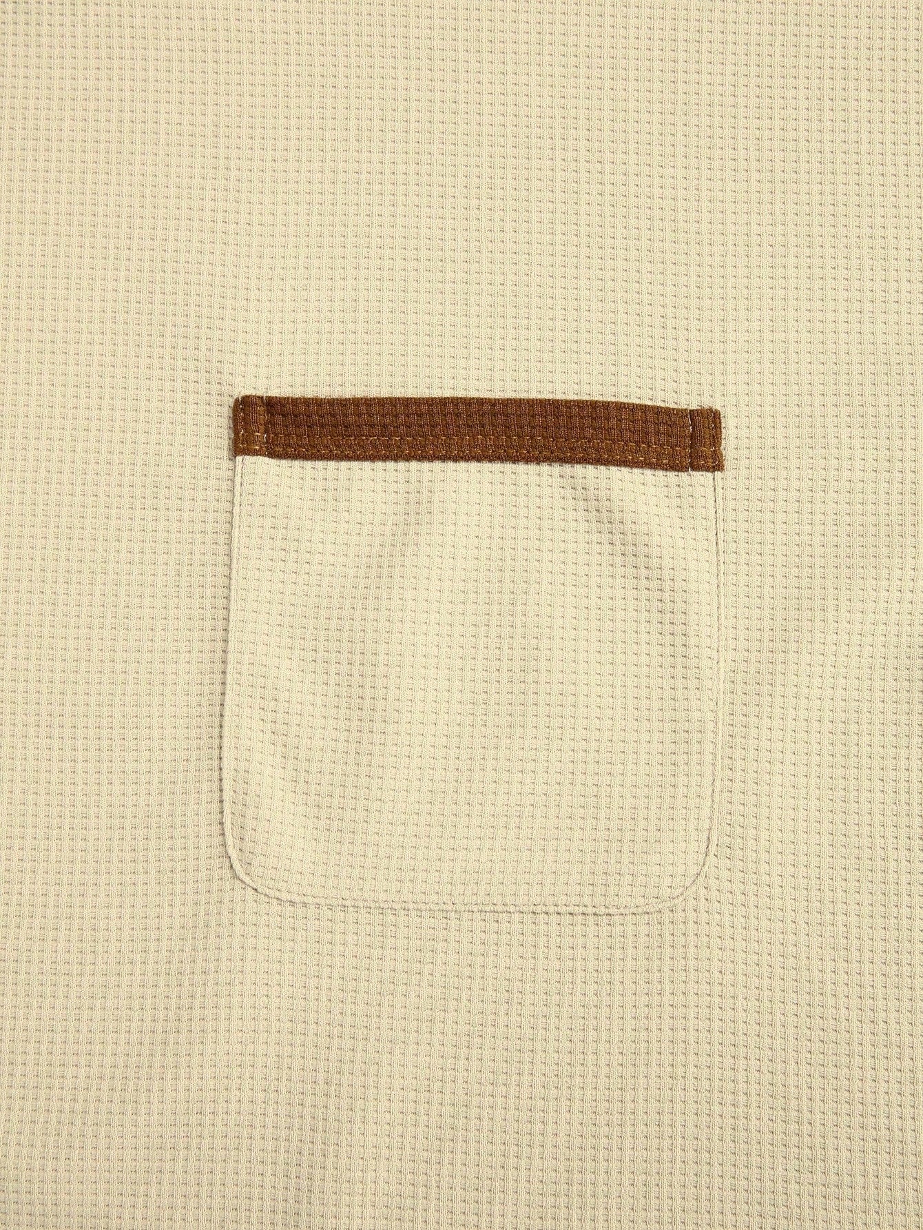 T-shirt Adrien en maille technique avec poche contrastée