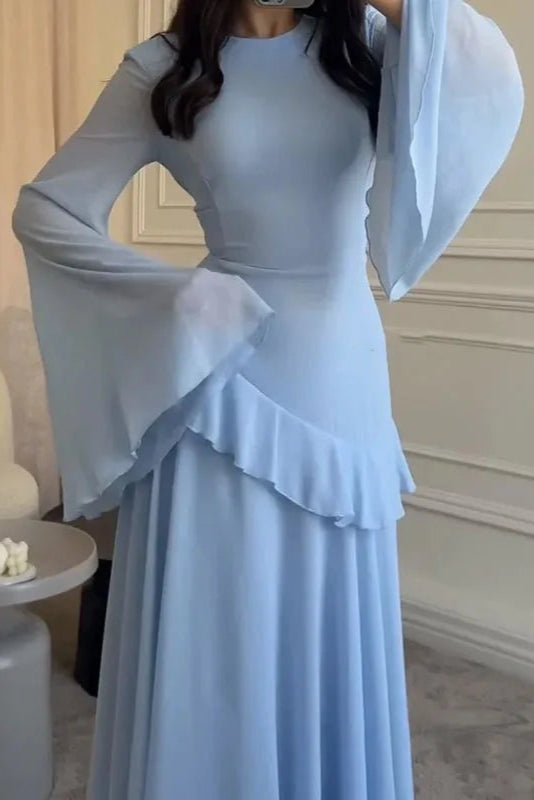 Robe Eulalie longue à volants superposés et manches fluides