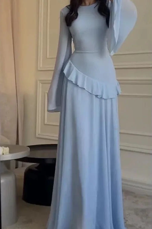 Robe Eulalie longue à volants superposés et manches fluides