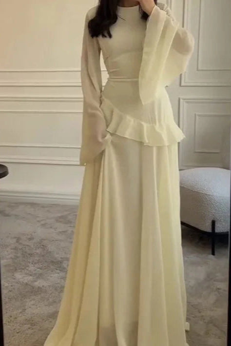 Robe Eulalie longue à volants superposés et manches fluides